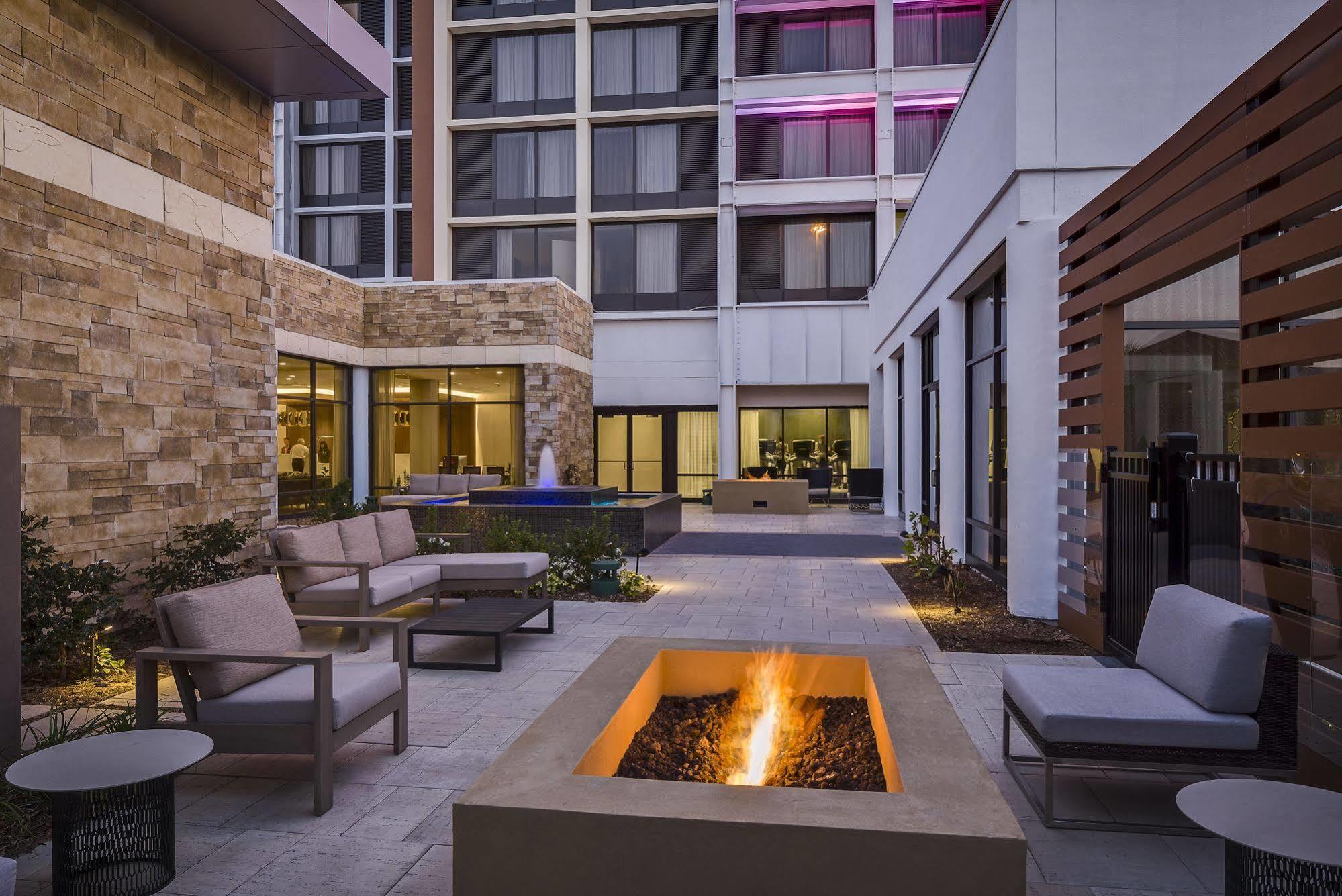 North Charleston Marriott Hotel Exterior photo